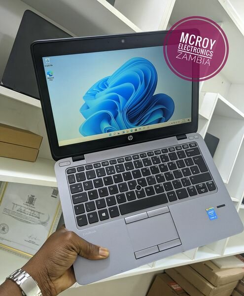 LAPTOP HP ELITEBOOK 820