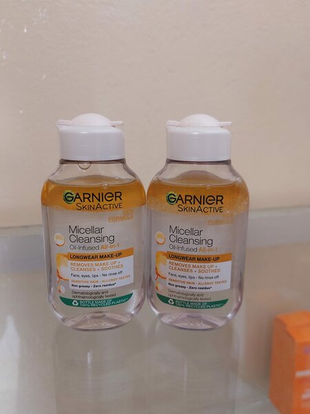 Garnier micellar cleansing oil-infused