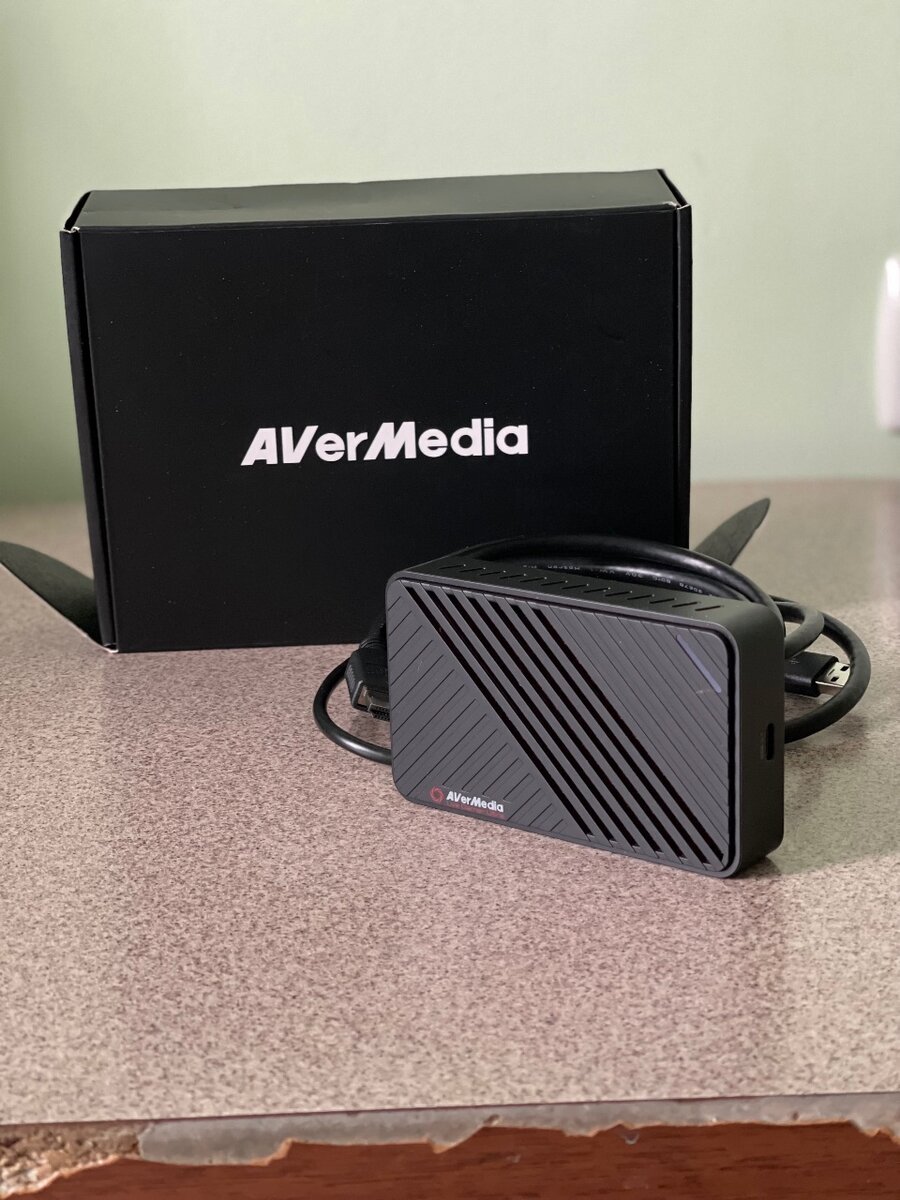 Карта видеозахвата AverMedia