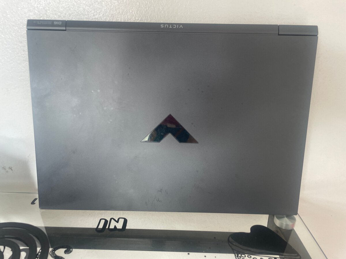 Pc gamer victus 16  et manette