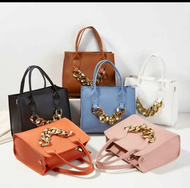 Sac à main chaîne dorée