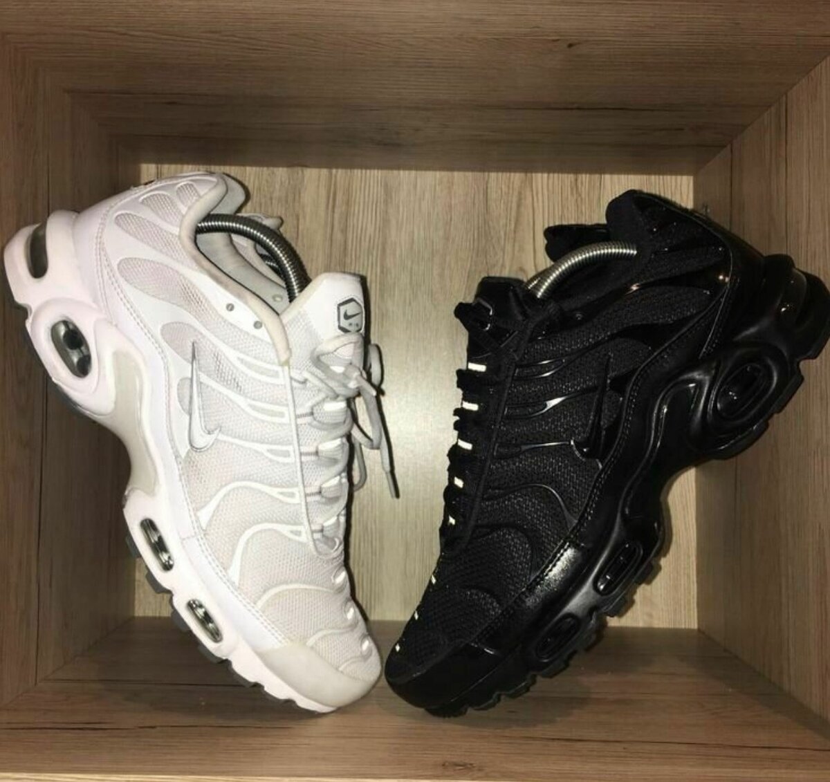 NIKE TN