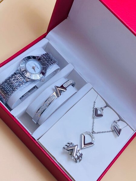 Ensemble Montre et Bijoux Femme