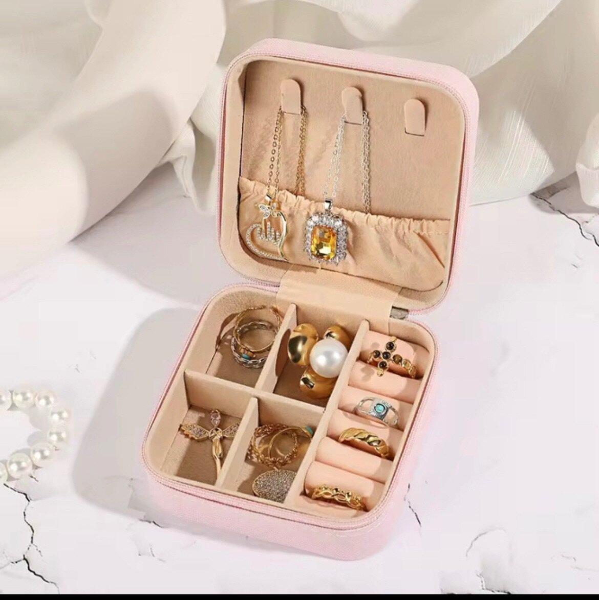 Boîte à bijoux élégante compacte