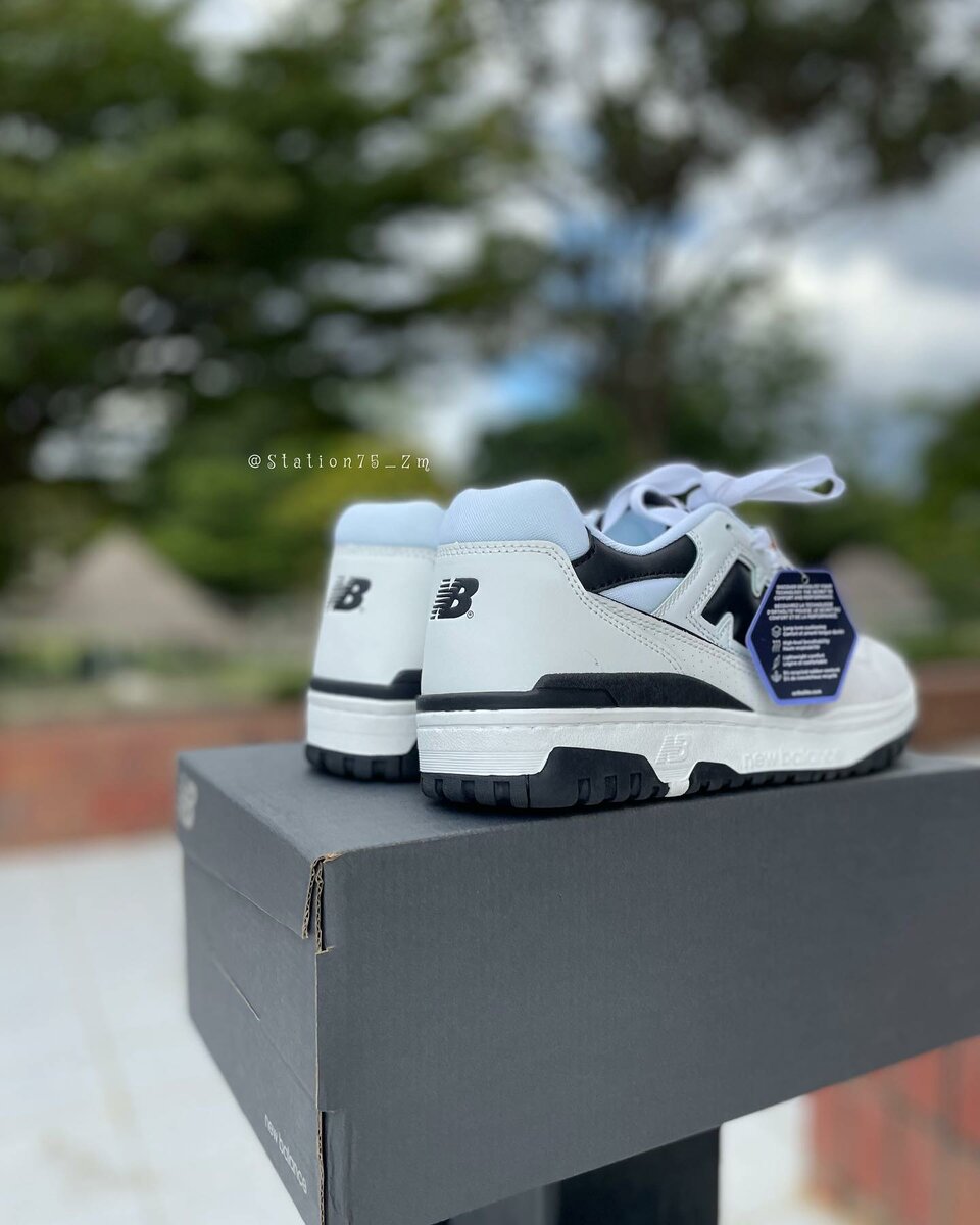 New Balance 550 Sea Salt Black