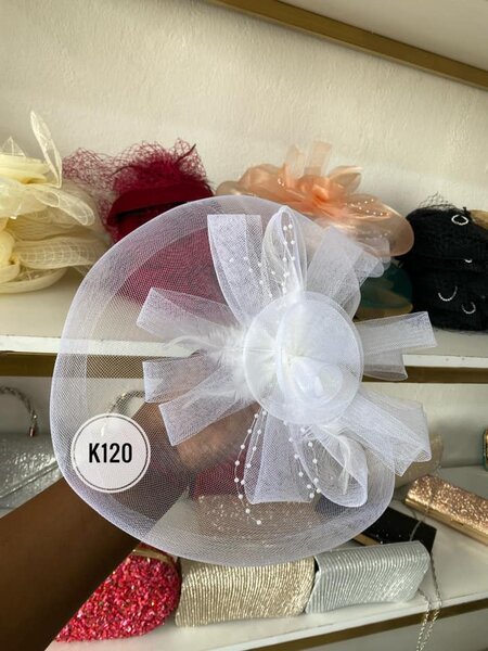 Beautiful white hair ornament