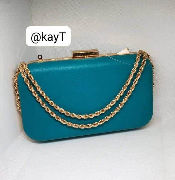 Clutch emerald with gold