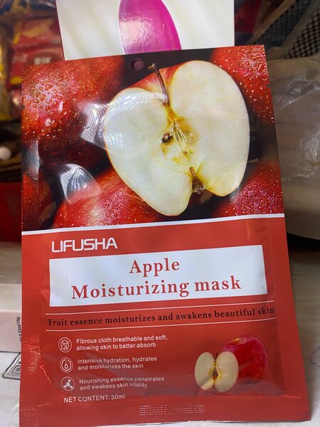 Face mask sheet available in different flavors