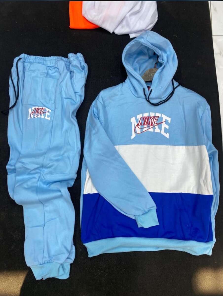 Ensemble de survêtement Nike confortable