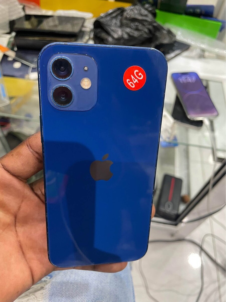 iPhone 12 64GB Bleu Débloqué