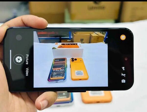 Smartphone Umilo 17 Pro Max