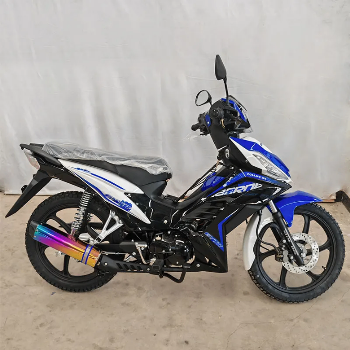 Moto sportive élégante