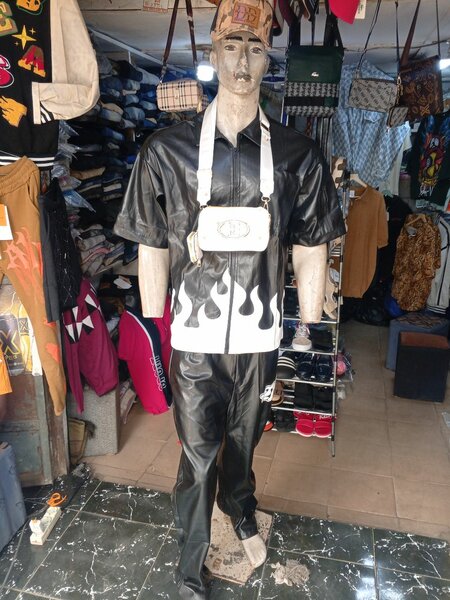 Ensemble en similicuir flamme