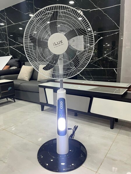 Ventilateur sur pied iLux silencieux