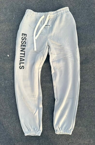 JOGGING ESSENTIALS