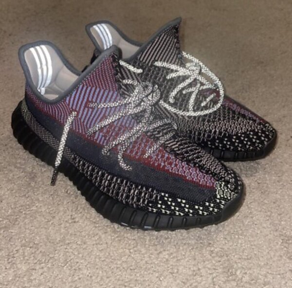Chaussures Adidas Yeezy Boost multicolores