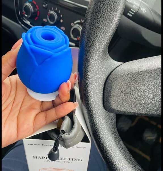 Vibromasseur en forme de rose