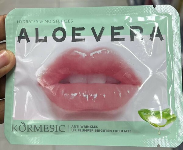 Aloe Vera Lip and Face Mask Set