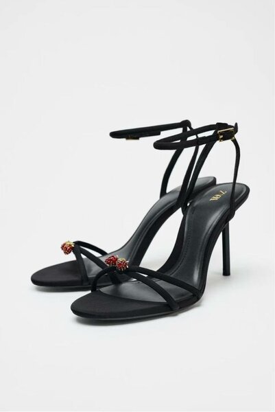 Sandales à talons élégantes