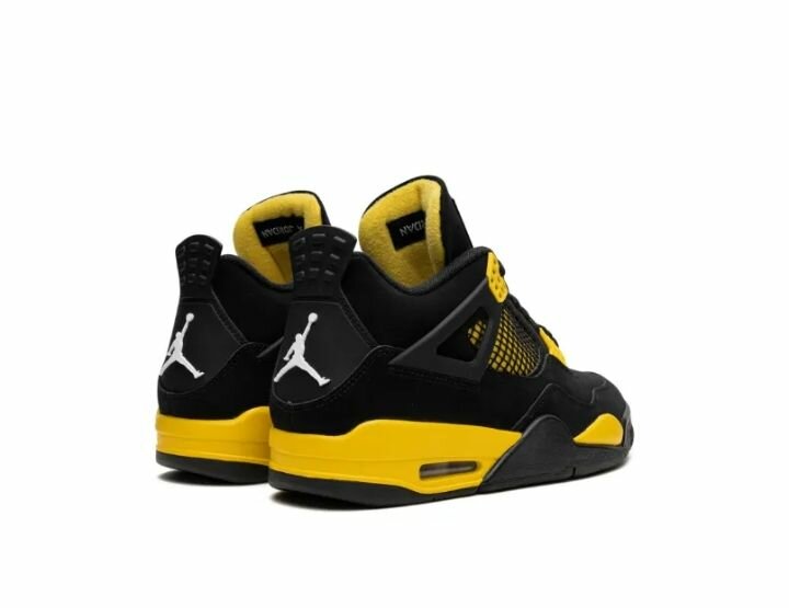 Air Jordan 4 Retro "Thunder 2023" sneakers