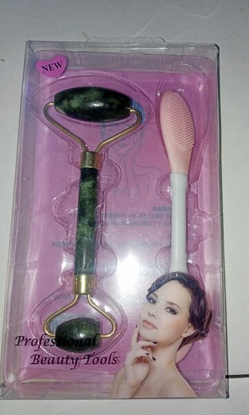 Rouleau de Jade et Brosse Visage