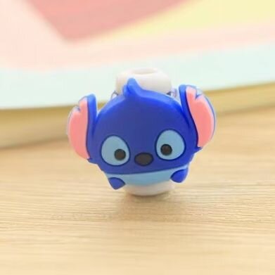 Lot de 50 figurines de cable