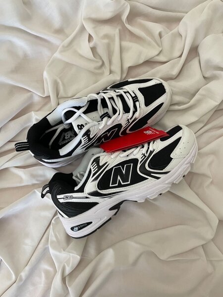 Sneakers Noirs et Blancs