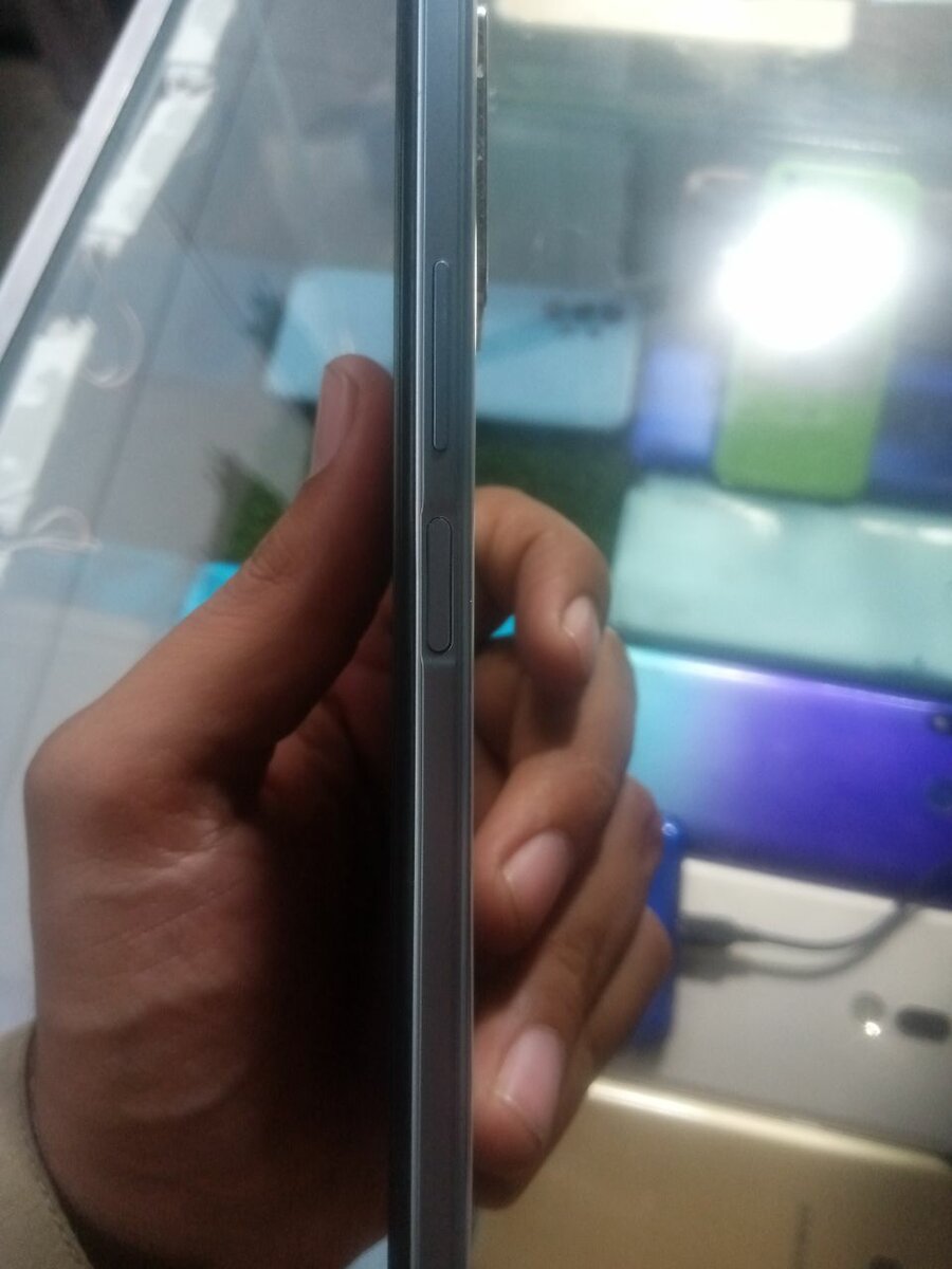 Vivo Y 21
