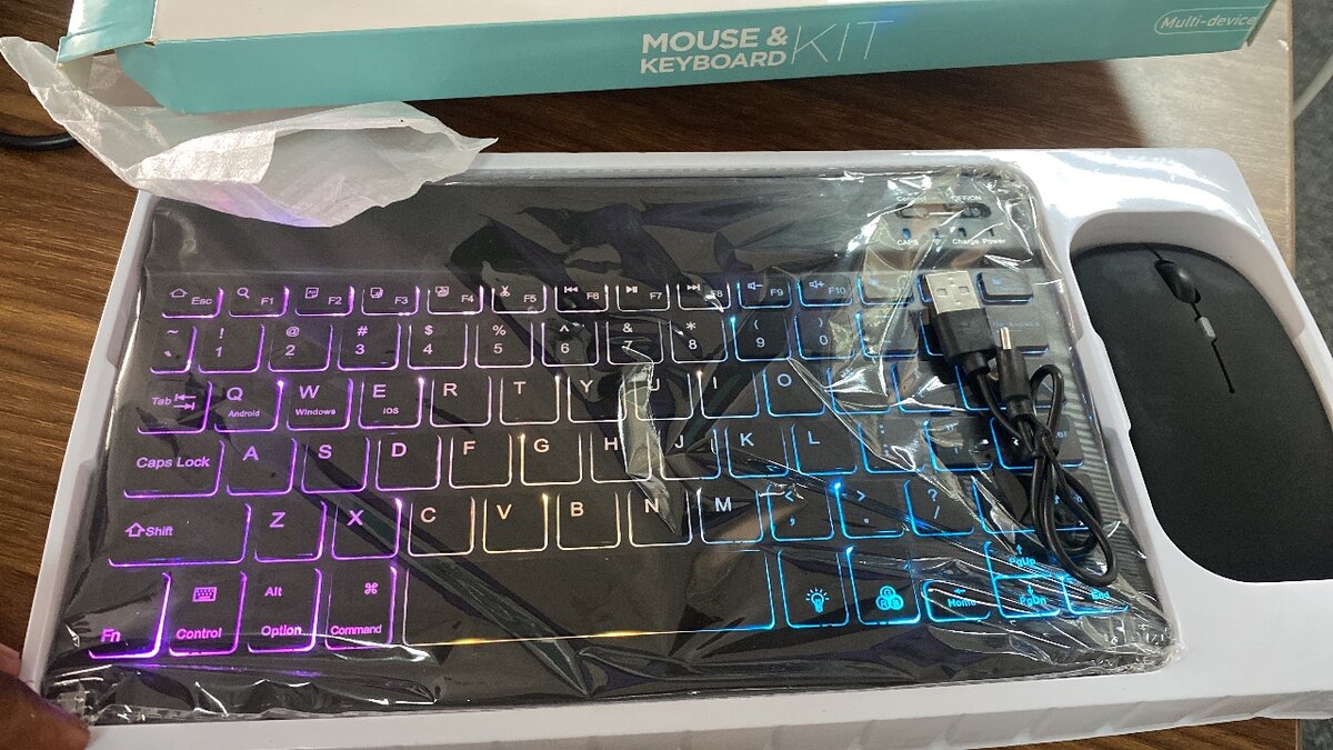 Bluetooth Wireless rechargeable keyboard and mouse