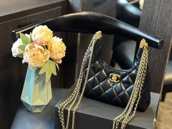 Женская сумка chanel