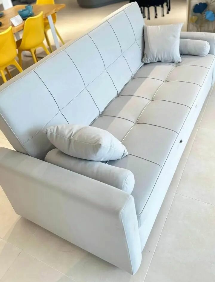 Canapé-lit confortable moderne