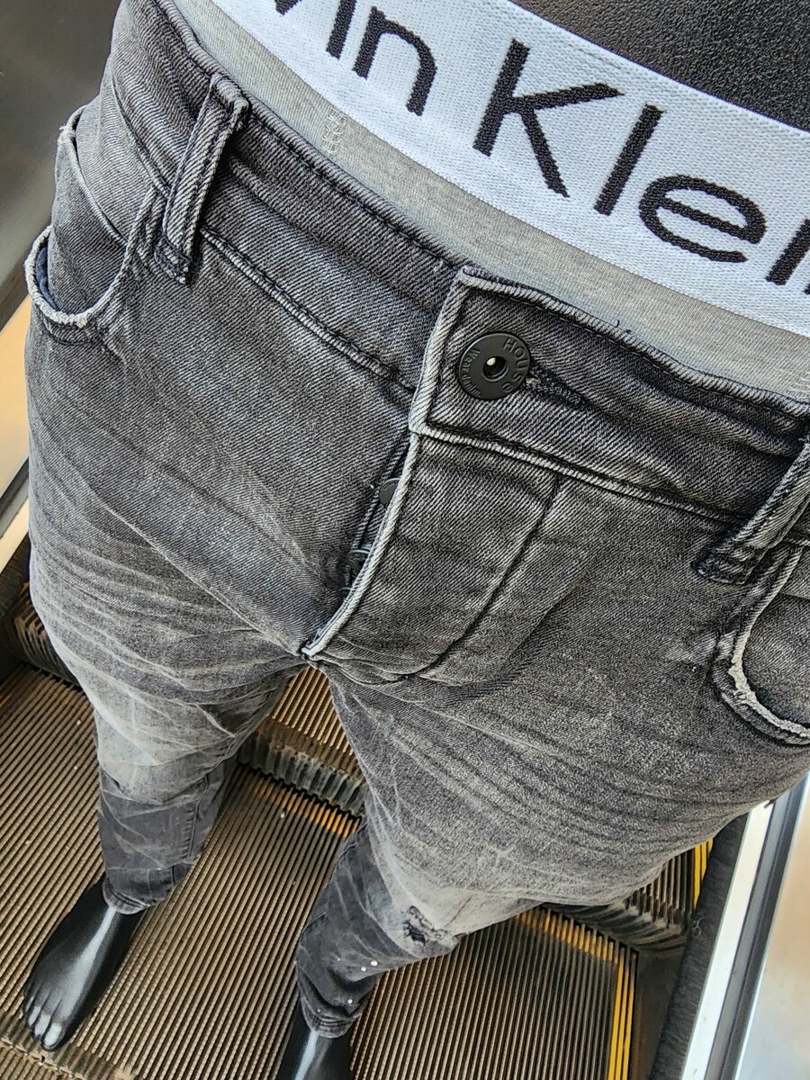 Pull & bear jeans