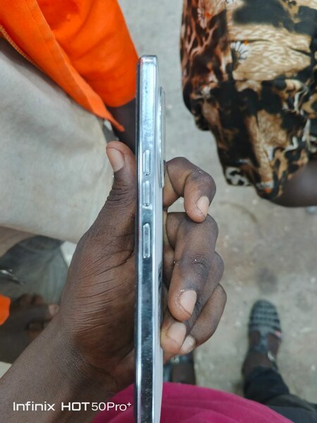 Tecno Camon 30