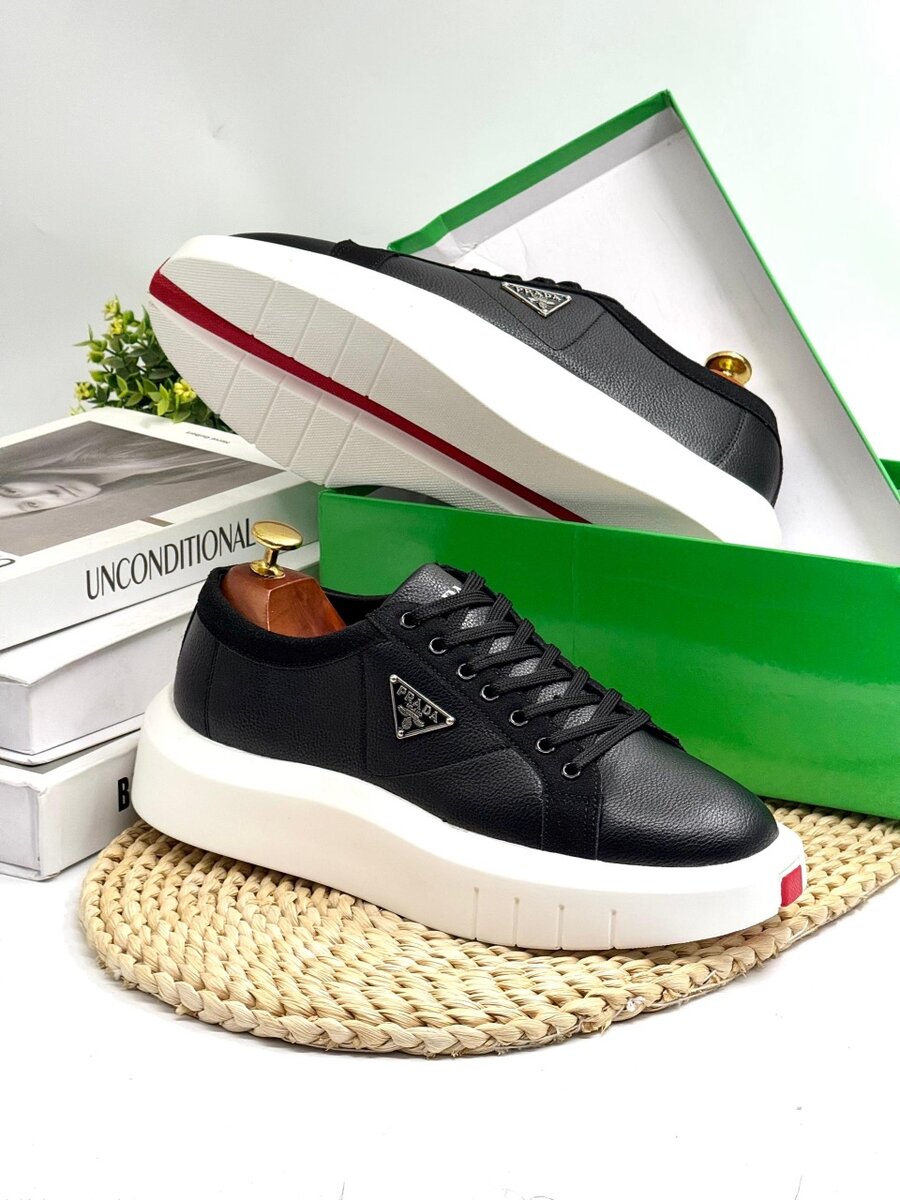 PRADA CLASSIC BLACK AND WHITE