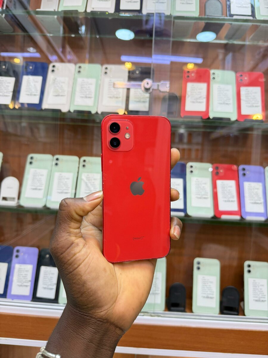 12 simple 64Go très propre