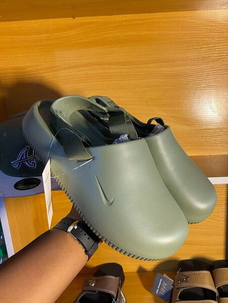 Crocs nike