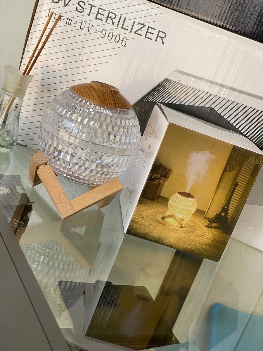 Crystal ball diffuser