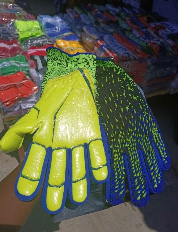 Goalkeepers gloves