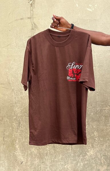 T-shirt marron "SAINT"