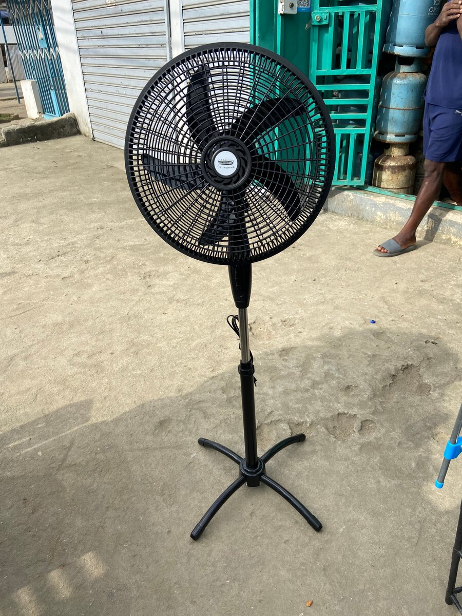 Ventilateur sur pied réglable