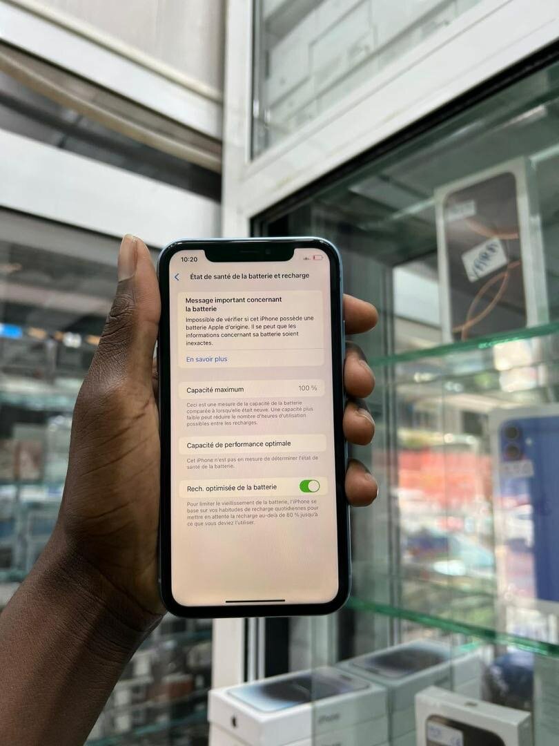 iPhone XR 64giga sans Face ID vendu en magasin