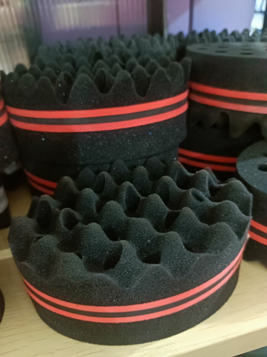 Hair curling sponge