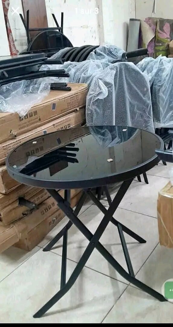 Table de patio moderne