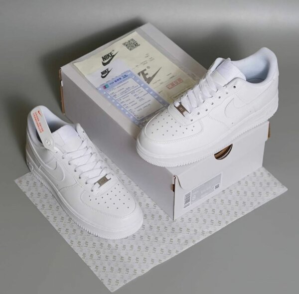 All white Airforce 1