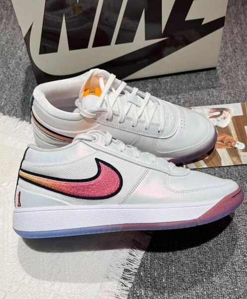 Baskets blanches sport unisexes