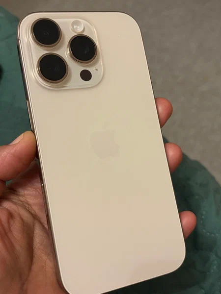 iPhone 12 Pro Max avec Face ID