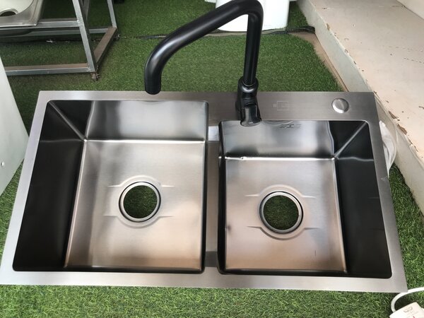 Kitchen sink armless