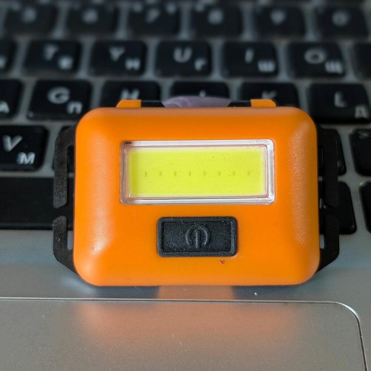 Налобный фонарь