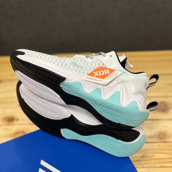 Men's Athletic Sneakers