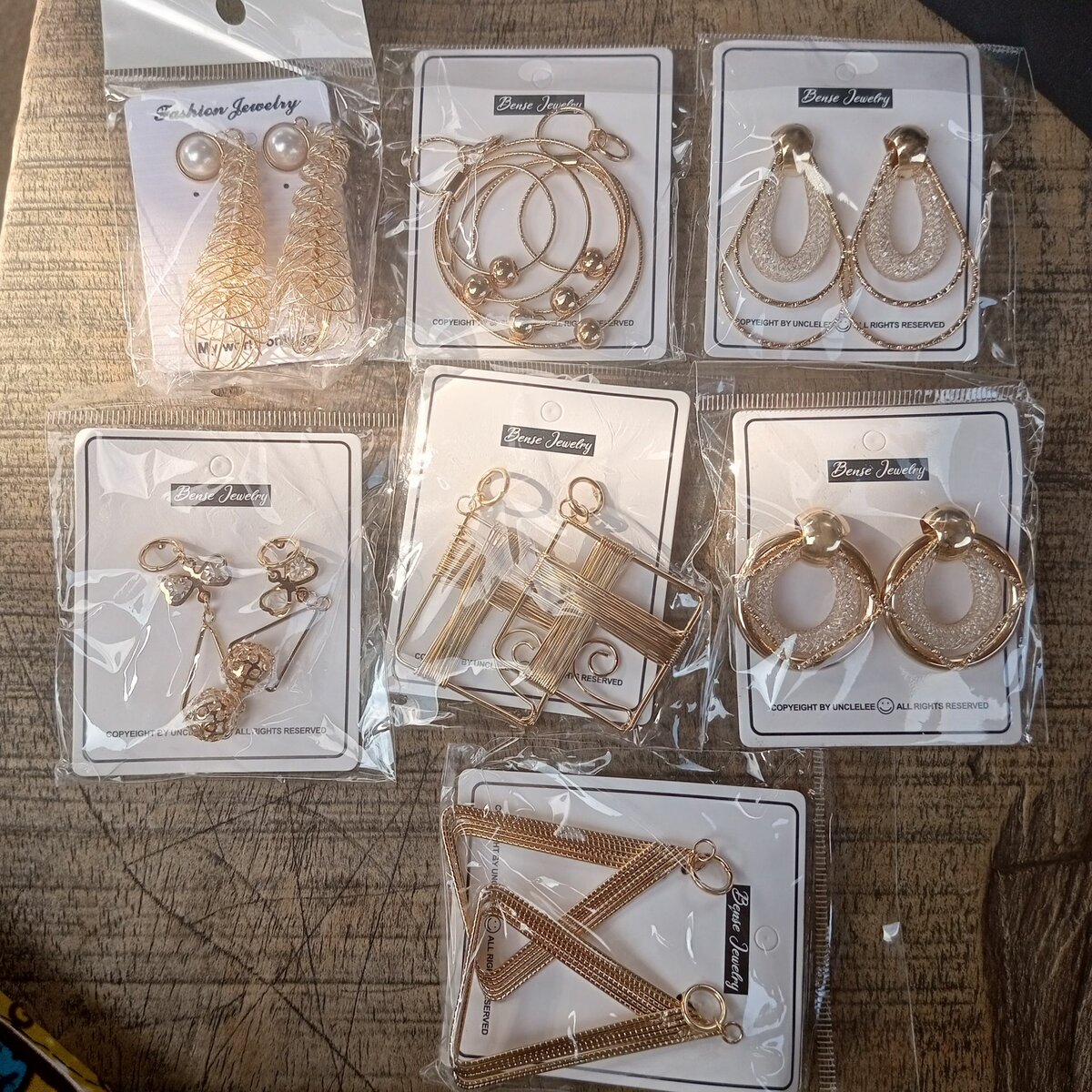 Boucle d'oreille élégant